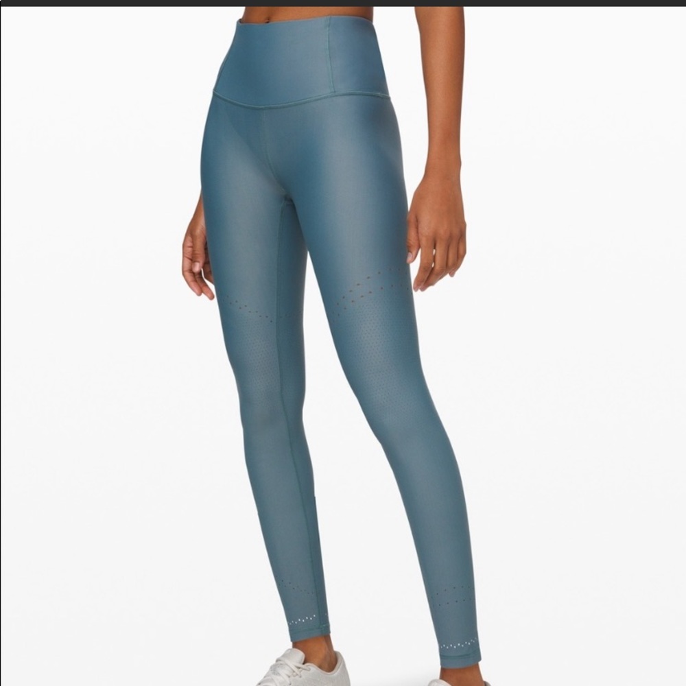 NWT Lululemon In Focus Run Tight Steel Blue